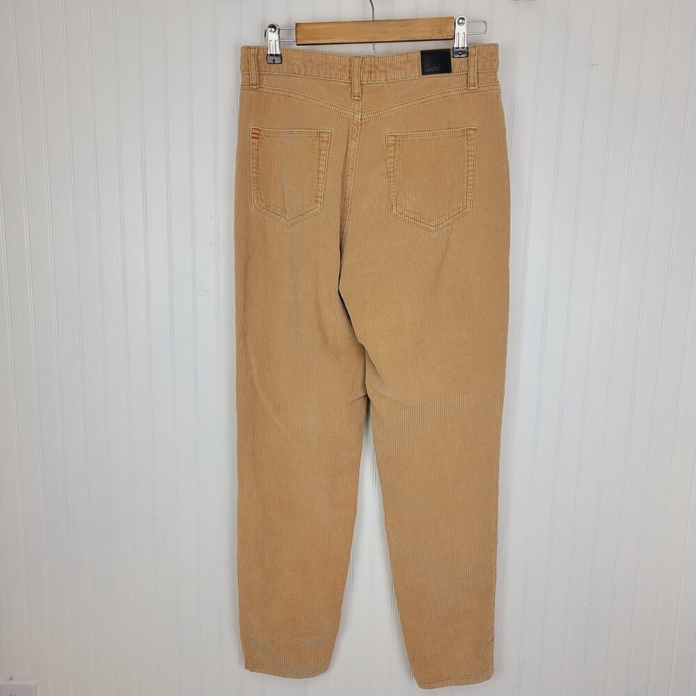 BDG Mom High Rise Corduroy Pants Size 28